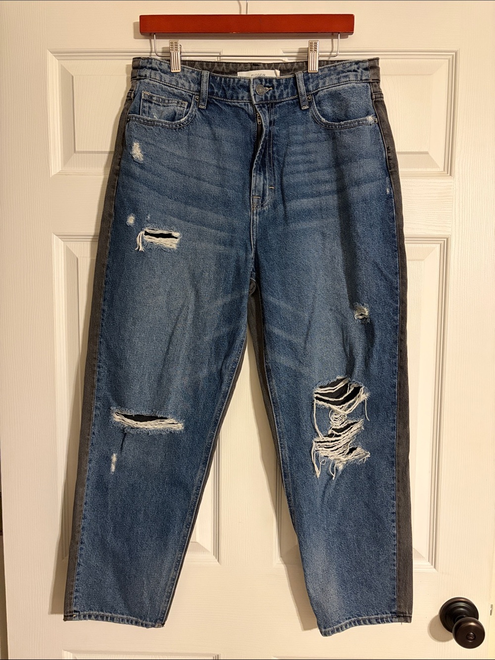 Hidden Jeans Distressed Two-Tone High Rise Mom Jeans - Size 31